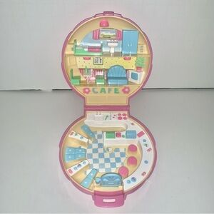1989 Bluebird Polly Pocket Polly’s Cafe Compact